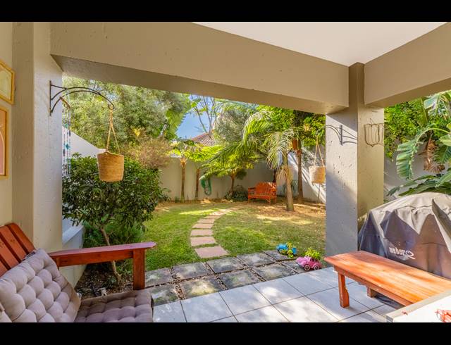 1 BEDROOM APARTMENT FOR SALE IN DOUGLASDALE